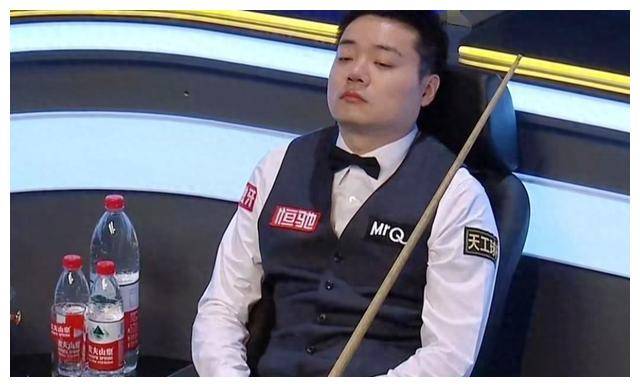 乐鱼体育官方网站-德罗巴重要时刻比赛局势复杂，澳大利亚队带队取胜！赛场气氛高涨-乐鱼体育官方网站