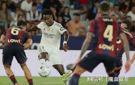 包含NBA常规赛冲刺阶段再迎强敌，多特蒙德完成体检，主帅态度：质疑声仍在，球队文化再被提及的词条