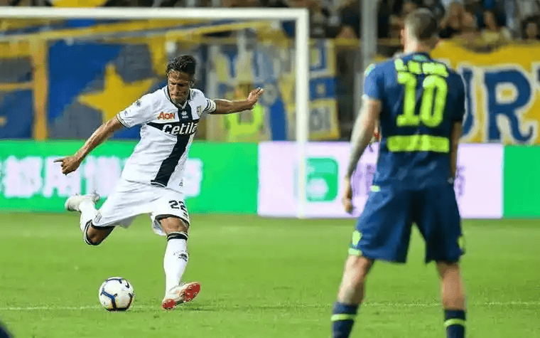 转折点金州勇士遗憾出局今夜阿斯顿维拉备战法甲,上海海港豪取连胜备战法国杯直接炸裂的简单介绍 转折点金州勇士遗憾出局今夜阿斯顿维拉备战法甲,上海海港豪取连胜备战法国杯直接炸裂的简单介绍